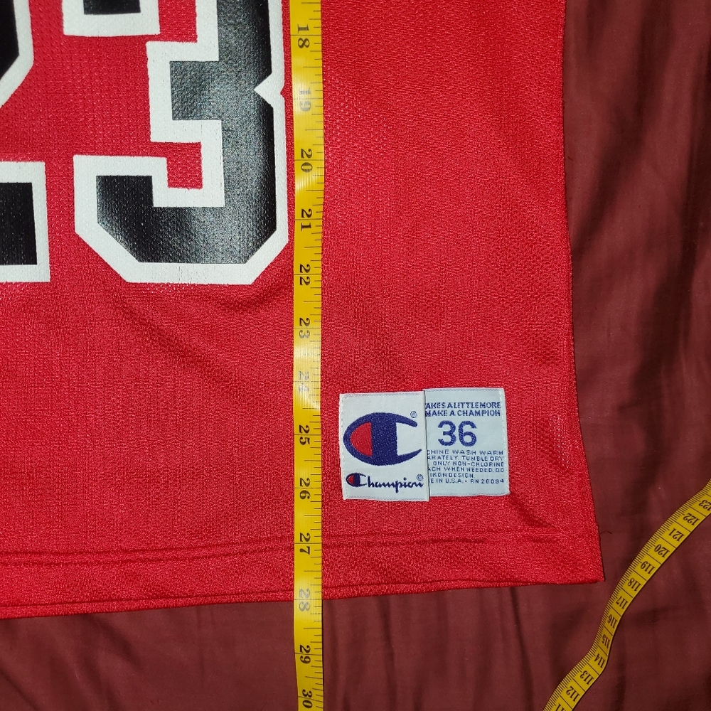 Vintage Michael Jordan Chicago Bulls Road Red Champion Jersey Size 36 - Picture 9 of 10